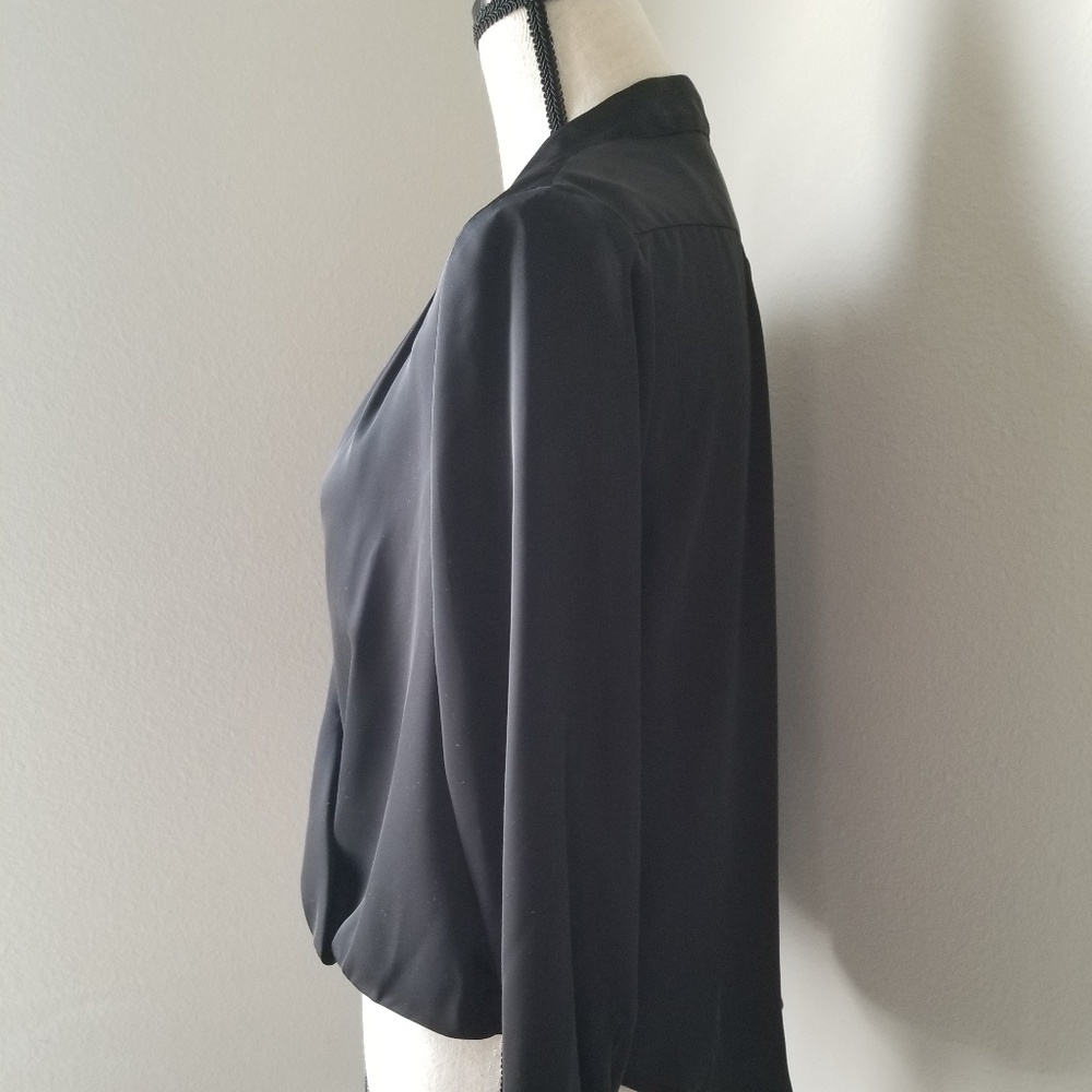 Black blouse - Picture 2 of 4